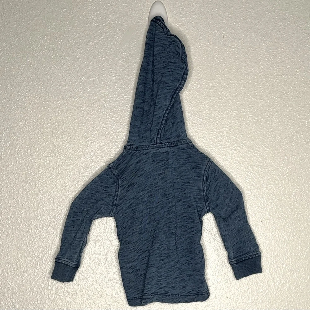 OshKosh B’Gosh 12M Hooded Long Sleeve Baby Shirt